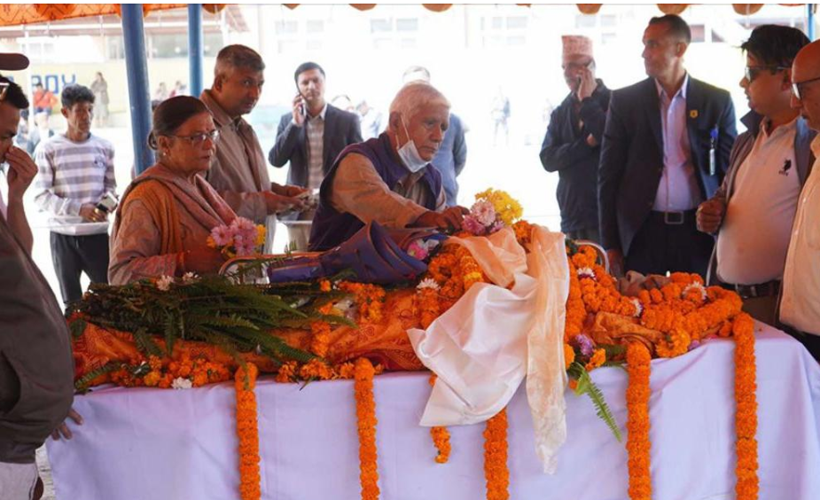 Screenshot_2024-11-18-12-27-19-707_com.facebook.katana