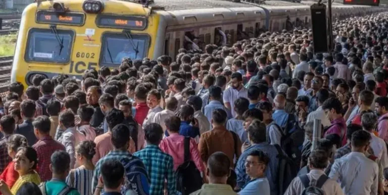 mumbai-train_bFXlOMTaMM